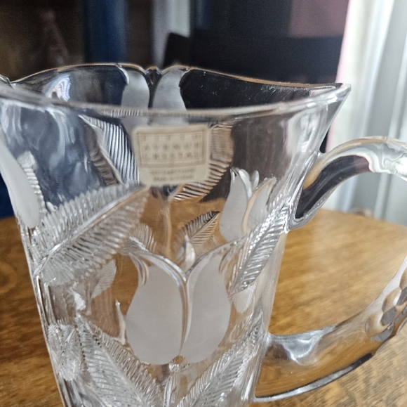 Fifth Avenue Crystal Etched Footed Pitcher 48 Ounces - Picture 6 of 8